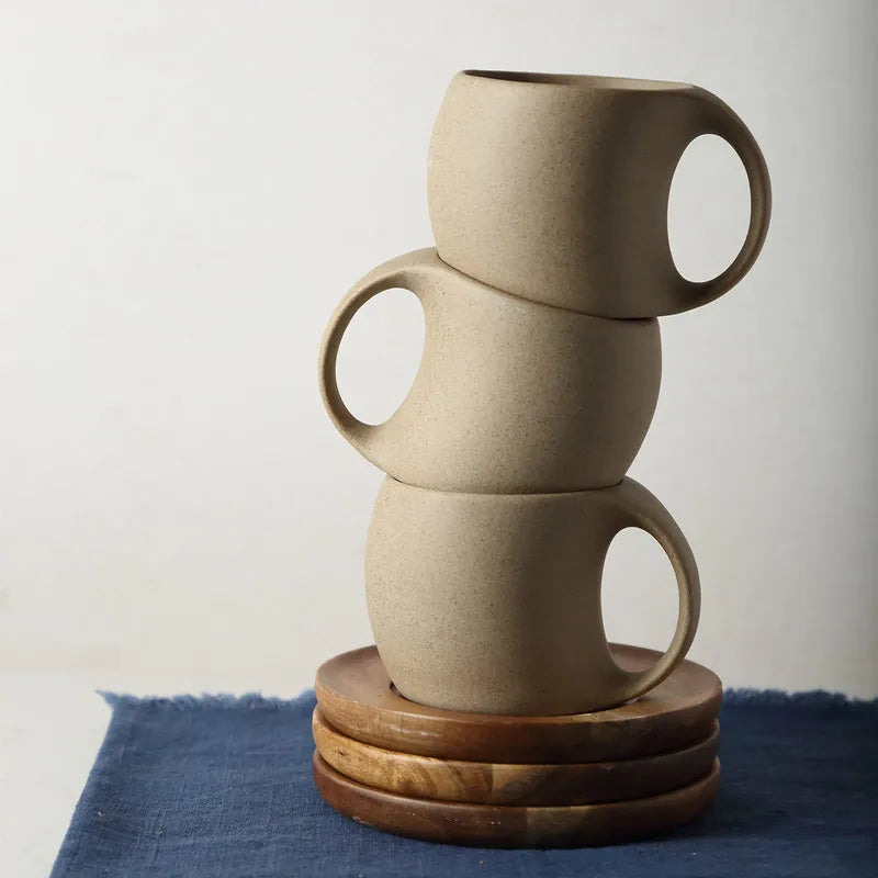 CERAMIC MUGS WITH  WOODEN TRAYS