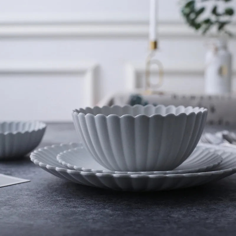 NORDIC DINNER PLATES AND BOWLS SET