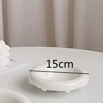 WHITE CERAMIC DRIPPING PLATES 15CM